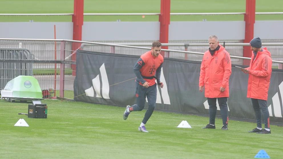 她介绍表示, Sprin, 福加盟 她介绍表示, Sprin, 福加盟