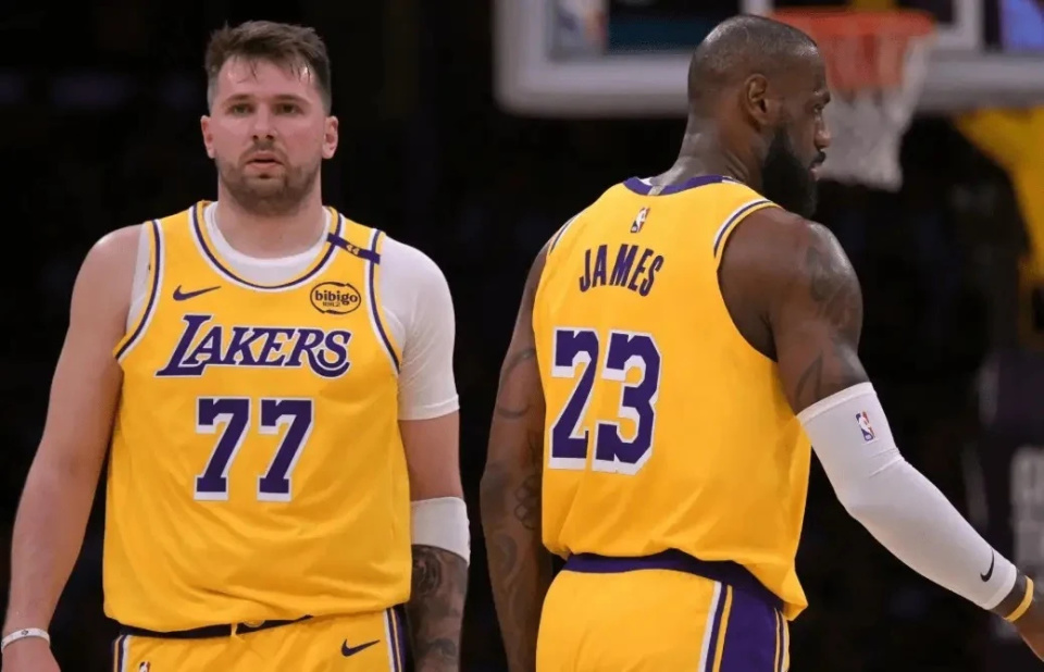 kL, bt, 最大的球队 kL, bt, 最大的球队